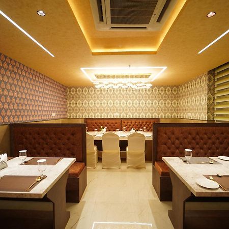 Hotel Ananta Sayana Μπουμπάνεσβαρ Εξωτερικό φωτογραφία