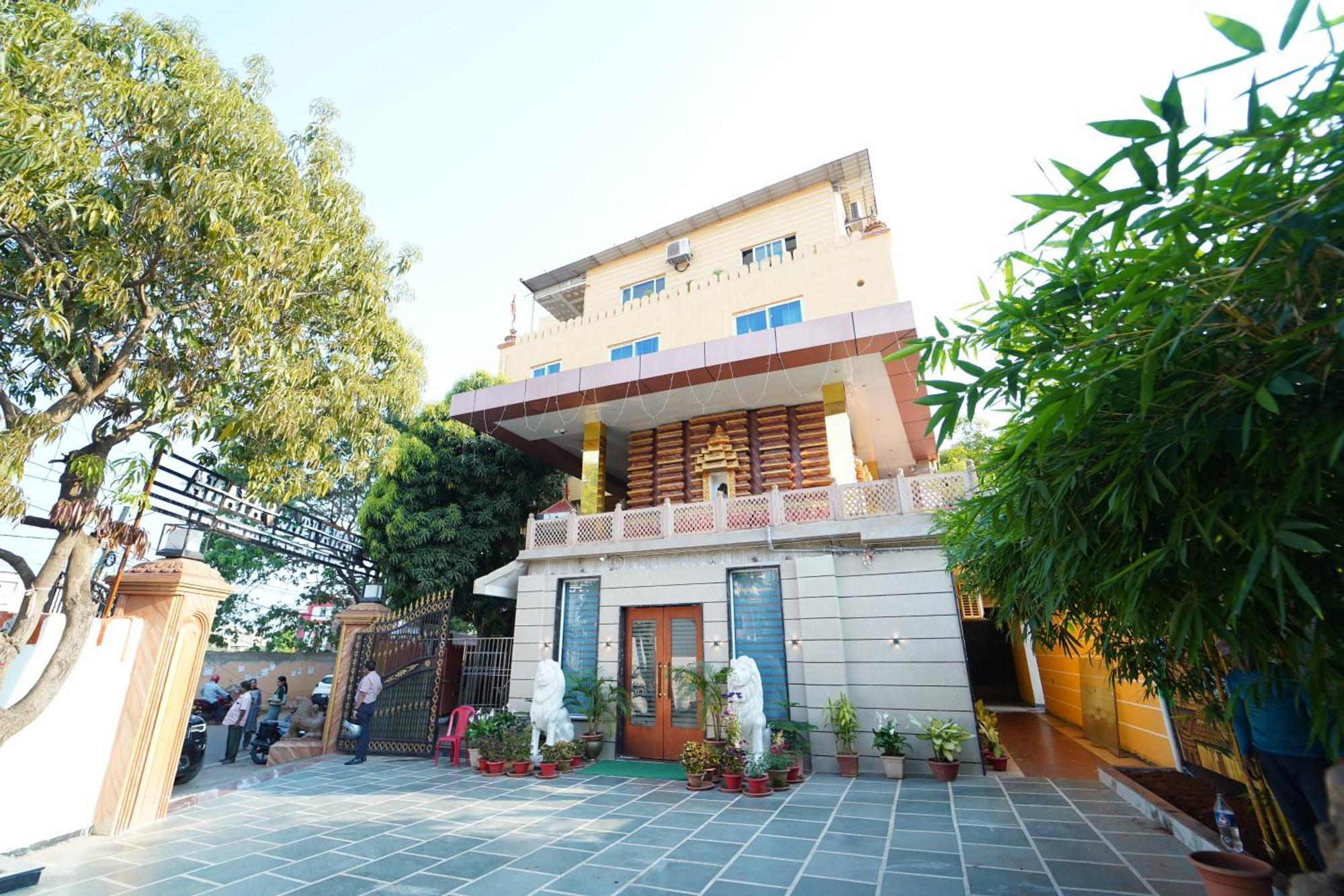 Hotel Ananta Sayana Μπουμπάνεσβαρ Εξωτερικό φωτογραφία