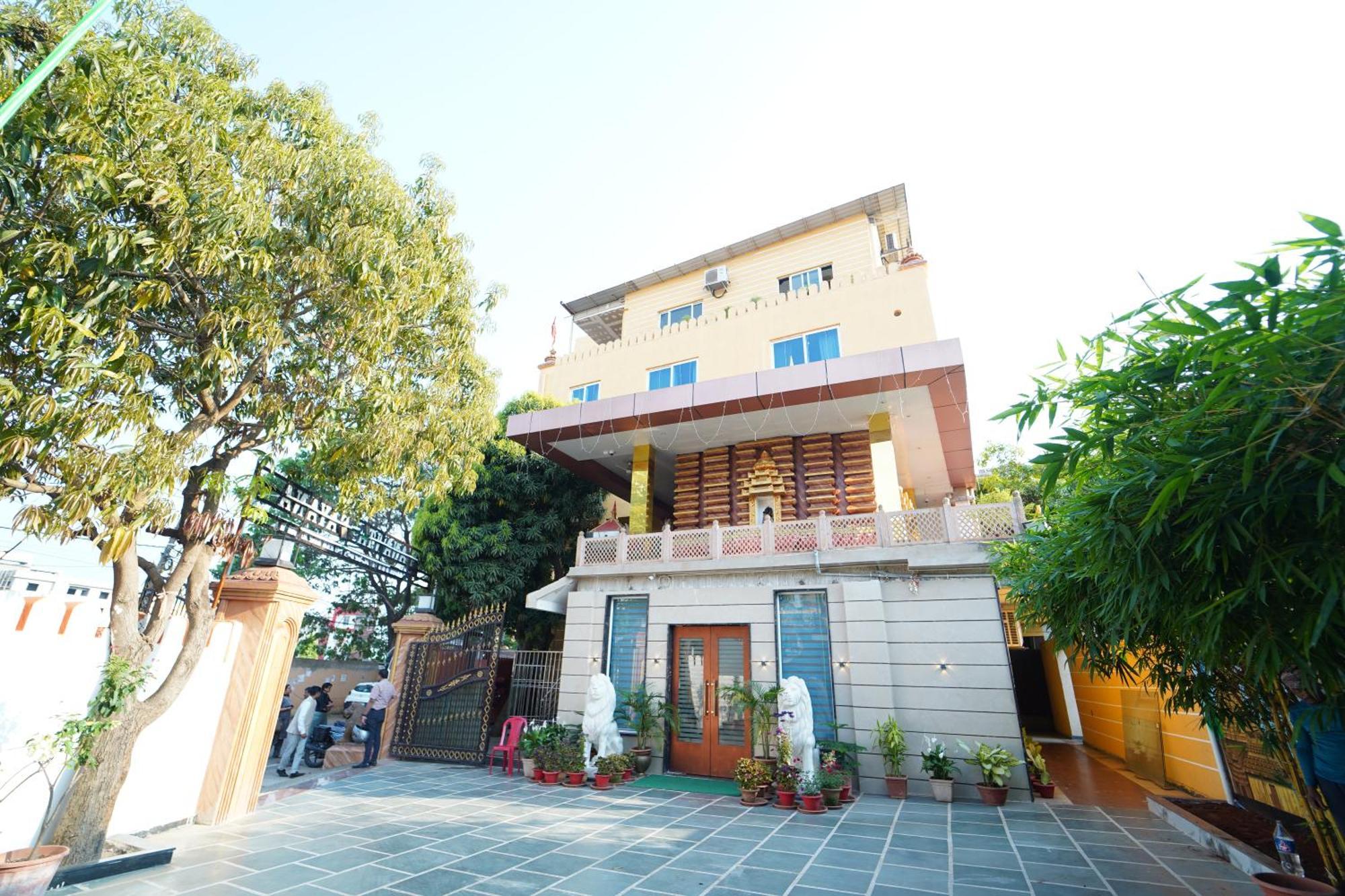 Hotel Ananta Sayana Μπουμπάνεσβαρ Εξωτερικό φωτογραφία
