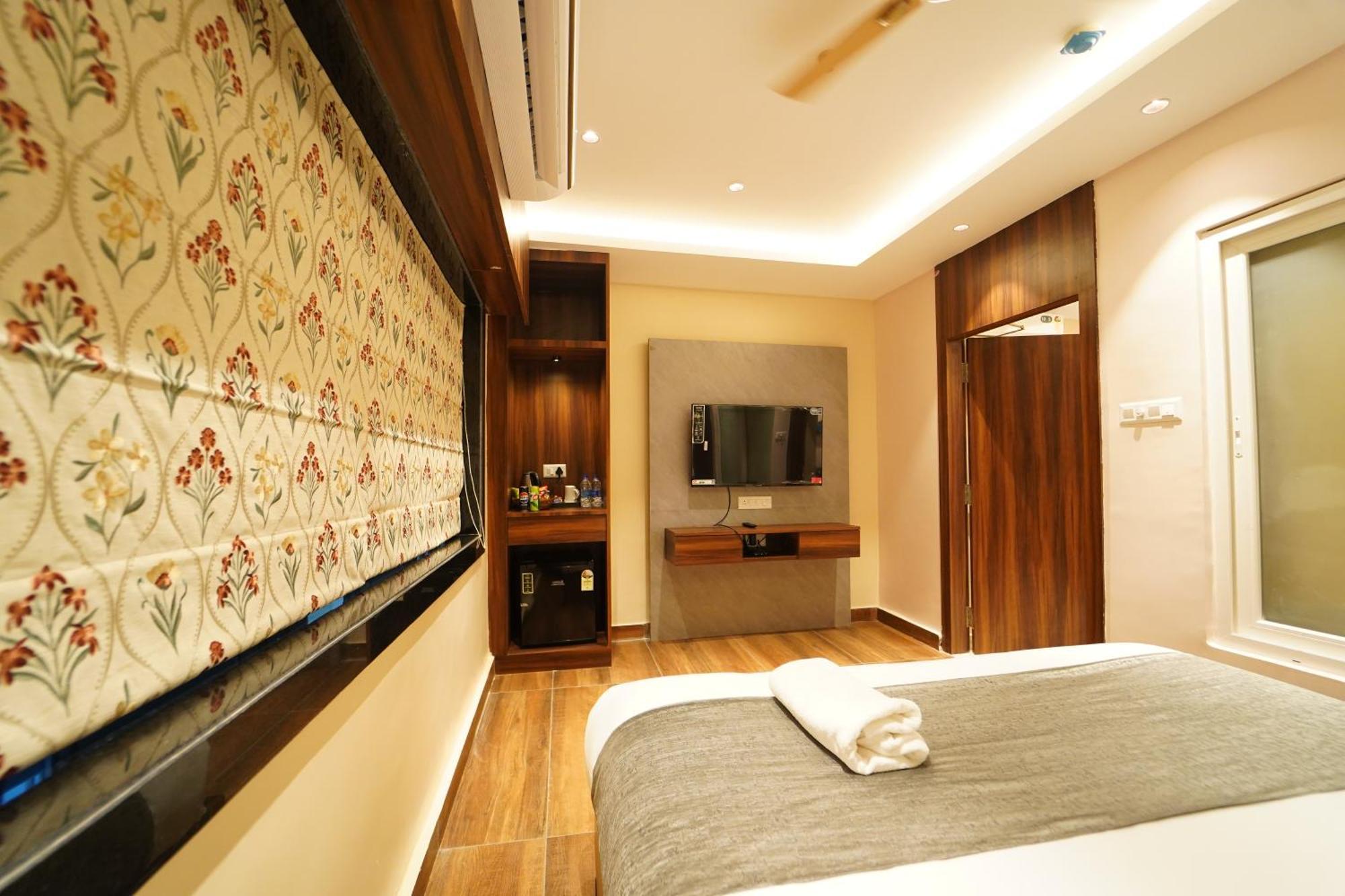 Hotel Ananta Sayana Μπουμπάνεσβαρ Εξωτερικό φωτογραφία