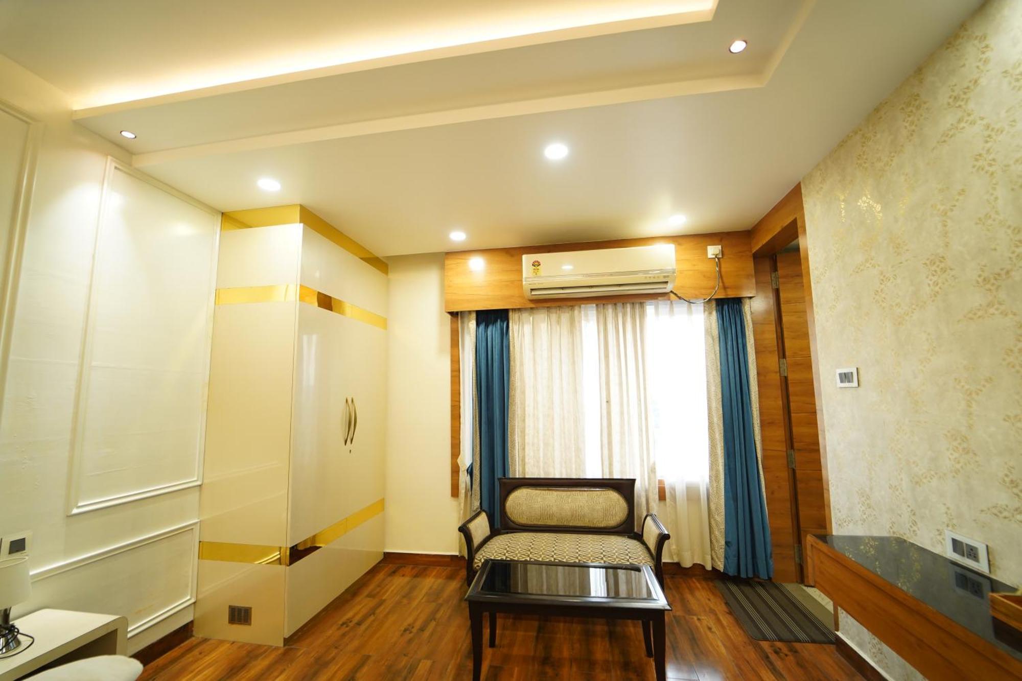Hotel Ananta Sayana Μπουμπάνεσβαρ Εξωτερικό φωτογραφία
