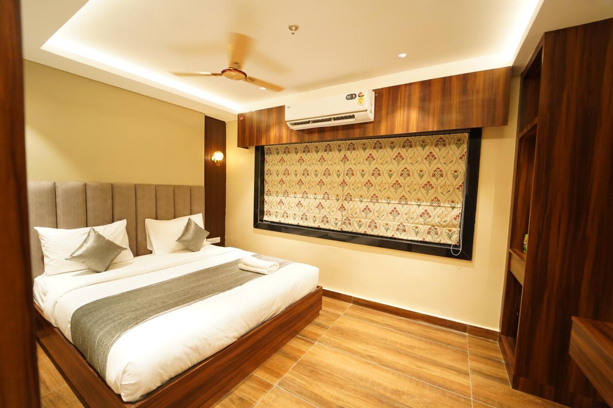 Hotel Ananta Sayana Μπουμπάνεσβαρ Εξωτερικό φωτογραφία