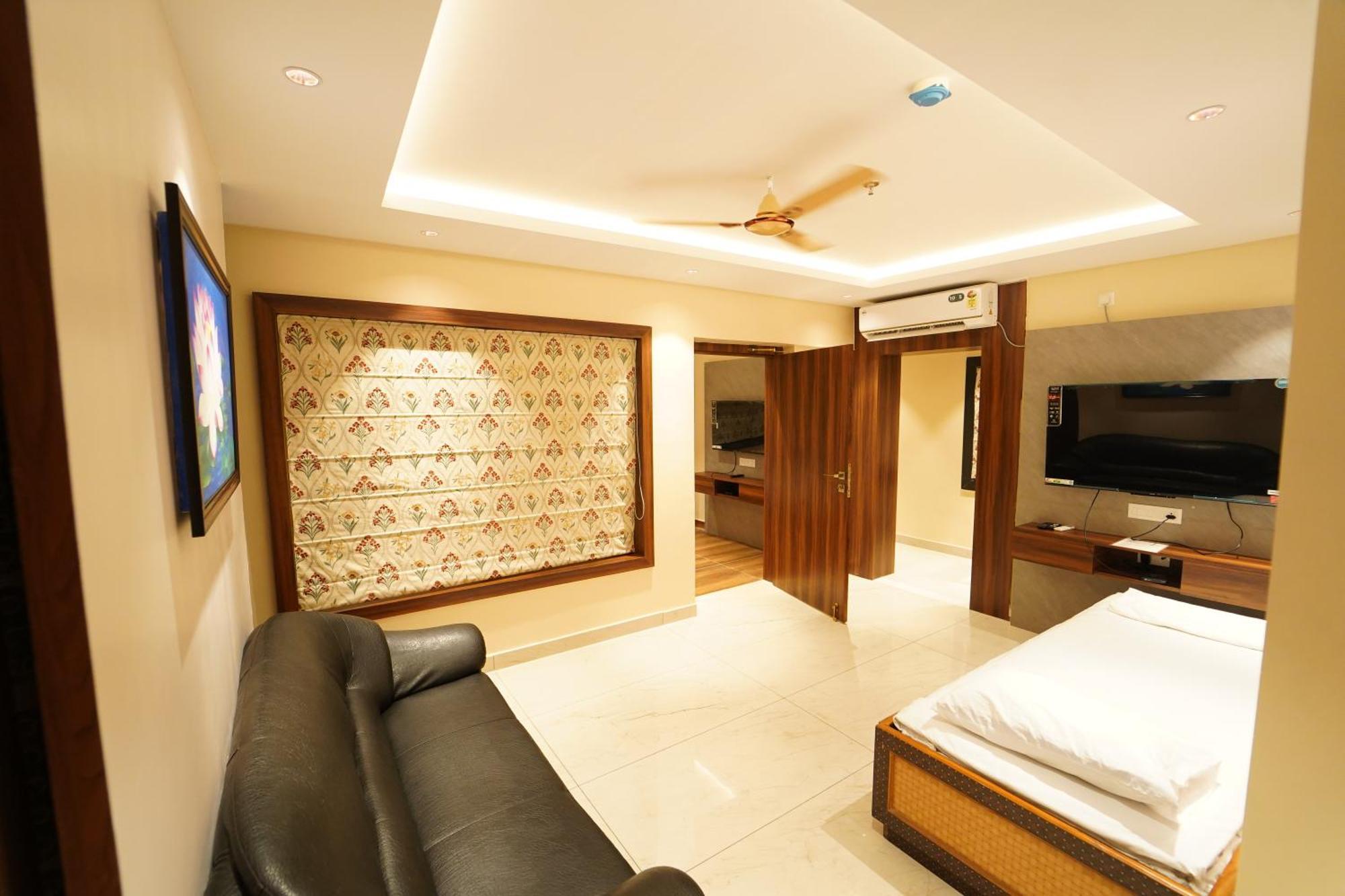 Hotel Ananta Sayana Μπουμπάνεσβαρ Εξωτερικό φωτογραφία